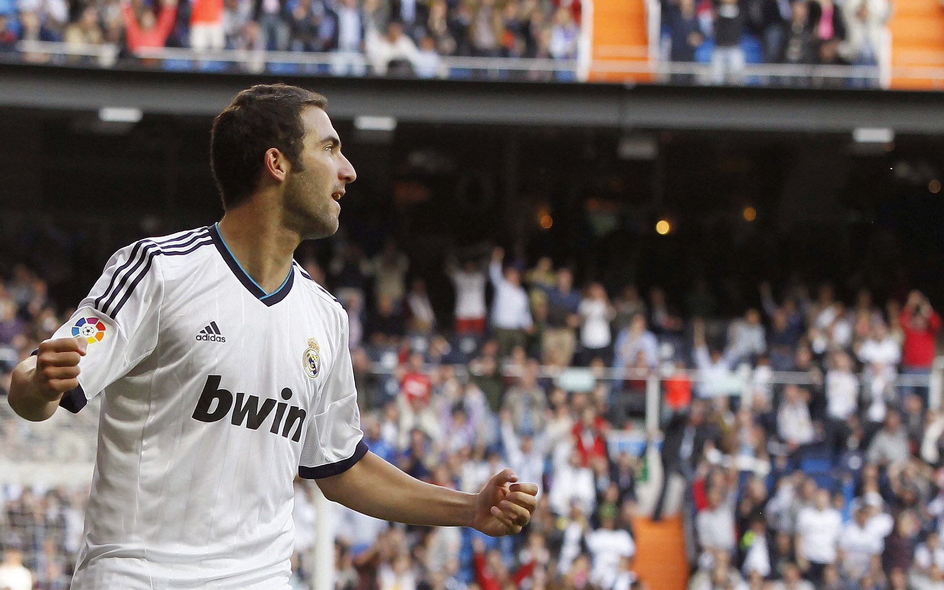 猛龙血拼老鹰，英格拉姆成为关键先生