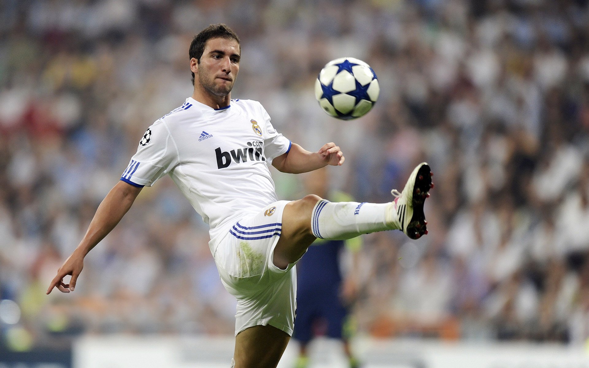 亚特兰大式足球哲学打穿比利时防线，阿坎吉如何成为瑞士关键先生？