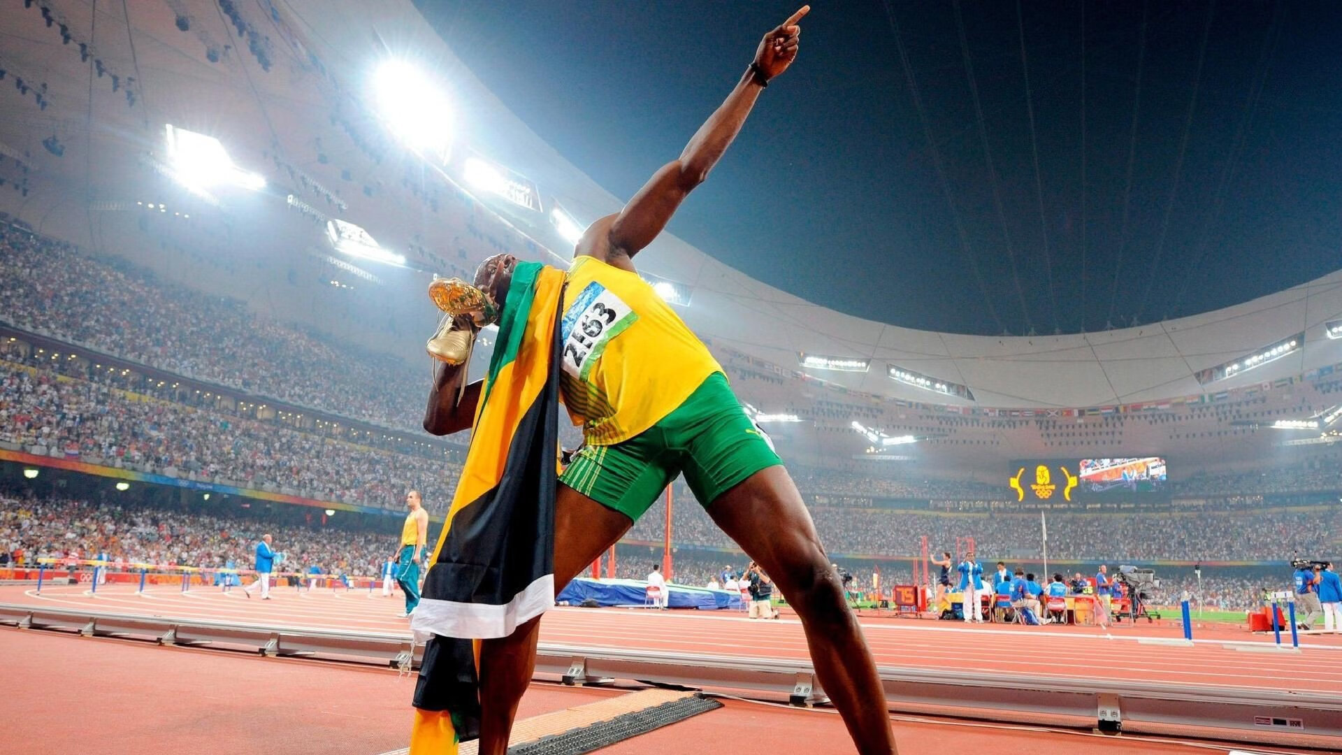 巴黎闪电战，德布劳内的防守密码，如何用锁死改写足球战术史